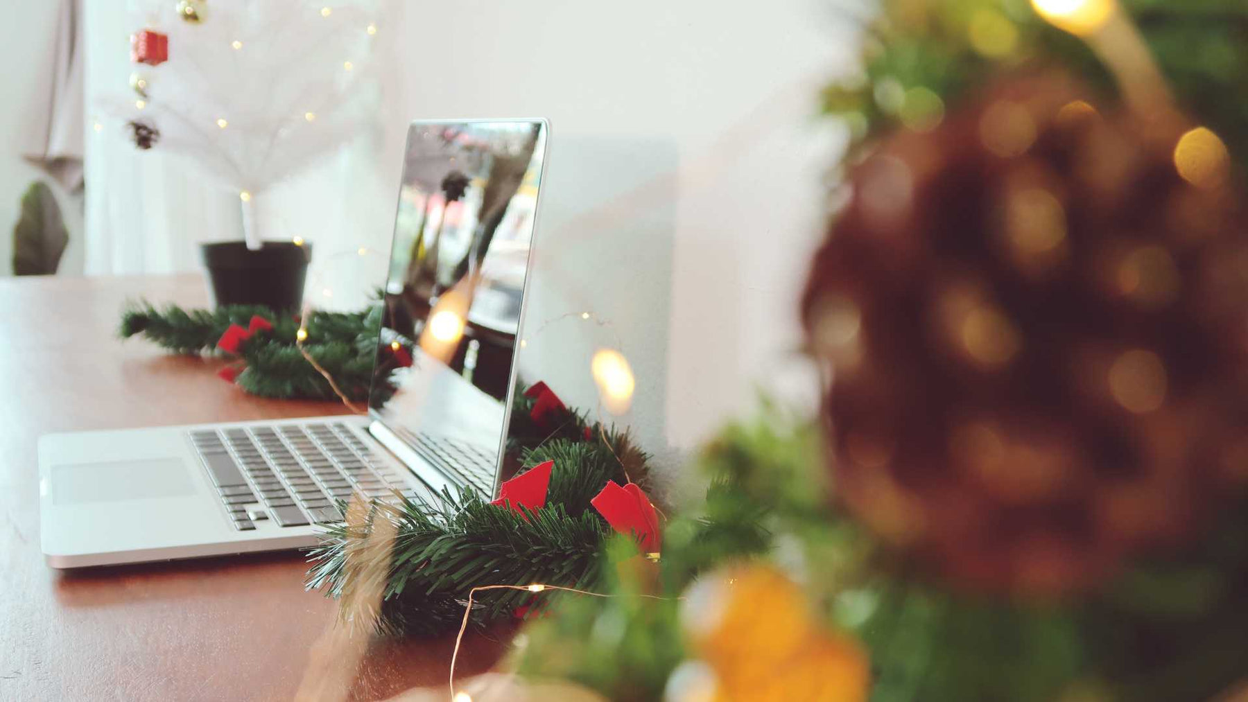 Christmas Decoration Ideas for Your Office